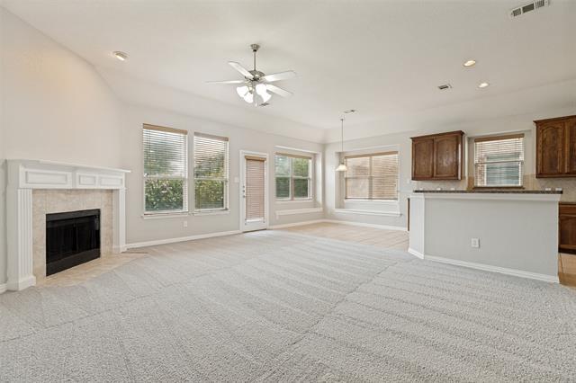Building Photo - 10129 Sanden Dr