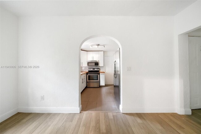 Foto del edificio - 3262 Elizabeth St