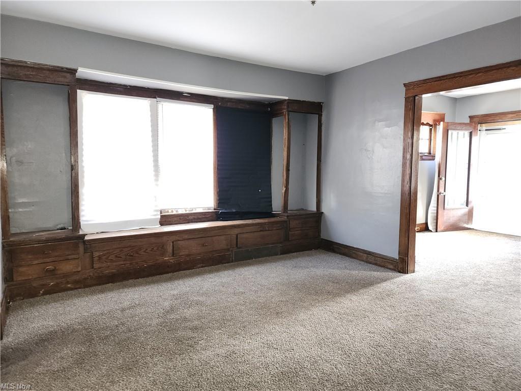 11321 Parkview Ave Cleveland, OH 44104 – photo 3
