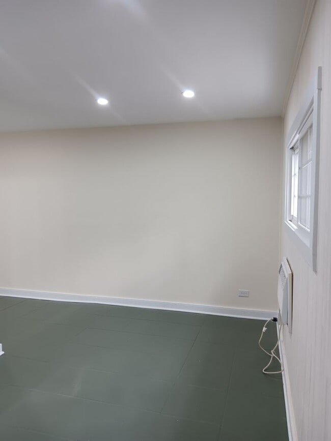 Building Photo - 112 Cleveland Ave