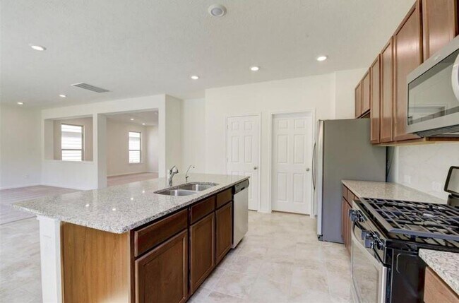 Foto del edificio - 4127 Mossy banks Ln