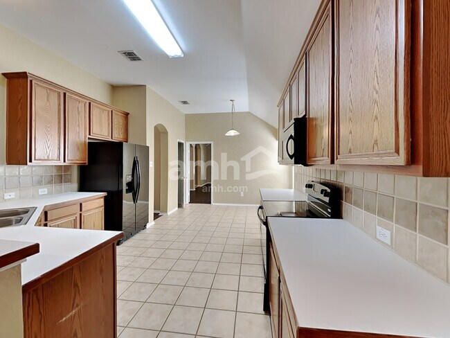 Foto del edificio - 9613 Glenshee Dr