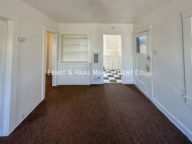 Foto del edificio - 1618 1/2 E. 4th St.-