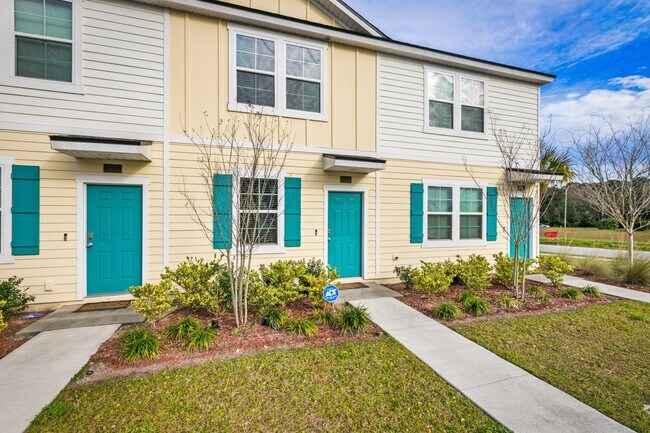 Foto del edificio - Beautiful 2/2.5 townhome built in 2020
