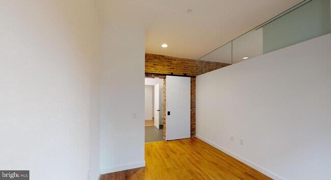 Foto del edificio - 57 N St NW