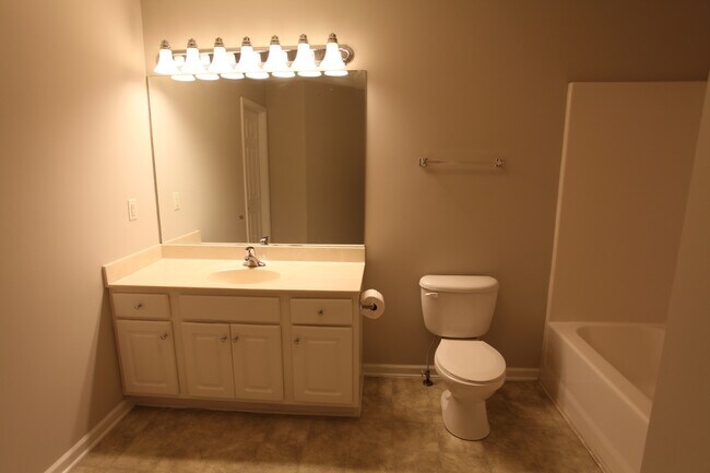 Foto del edificio - House for lease in Auburn!