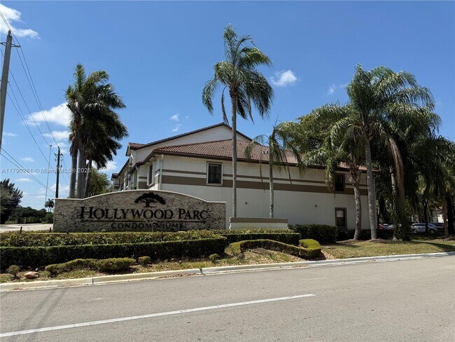 Foto del edificio - 650 S Park Rd
