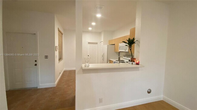 Building Photo - 4146 Forest Dr