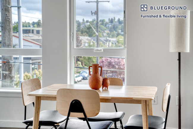 Foto del edificio - 5555 14th Ave NW