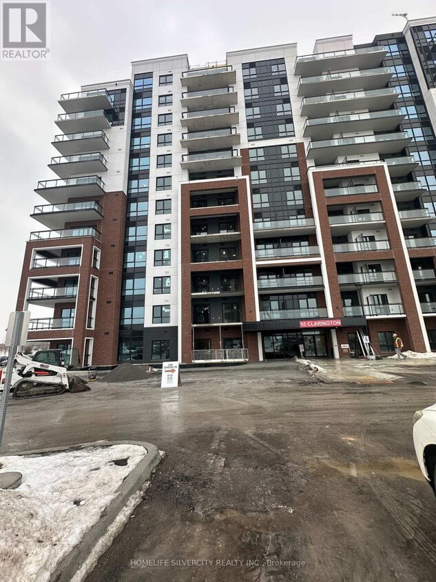 Photo principale - 55-155 Clarington Blvd