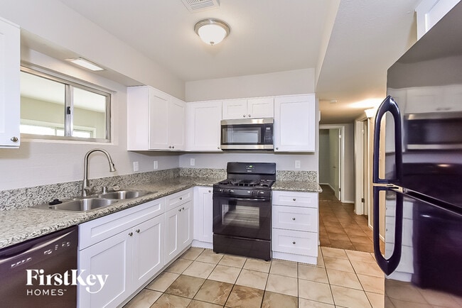 Foto del edificio - 5236 Apple Valley Ln