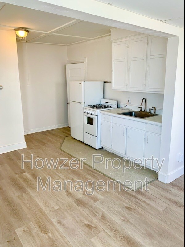 6 S Water St Unit Apt C, Onset, MA 02558 Condo for Rent in Onset, MA