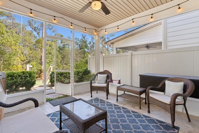 Foto del edificio - 807 Mariners Cir
