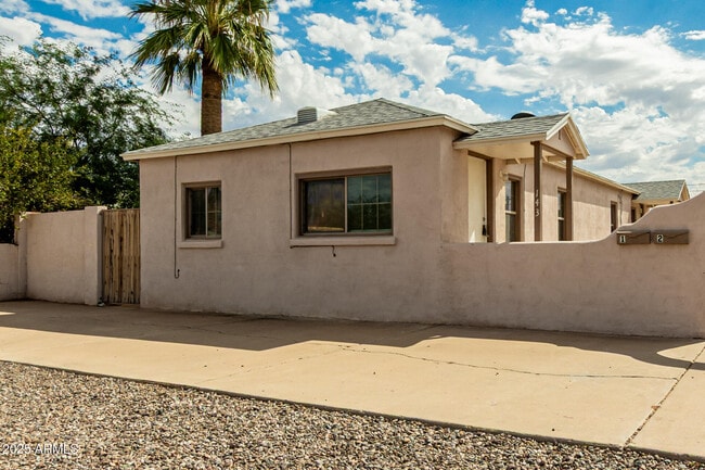 Foto del edificio - 143 W Pima Ave