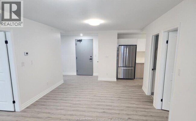 Photo du bâtiment - 3370 Stella Crescent