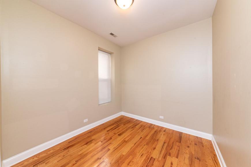 Primary Photo - 2 bedroom in Chicago IL 60613