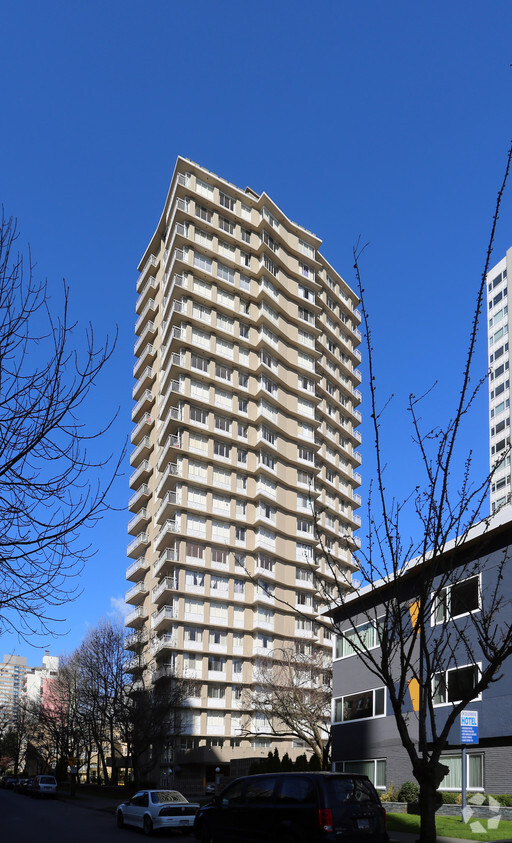 Building Photo - Pacific Sands