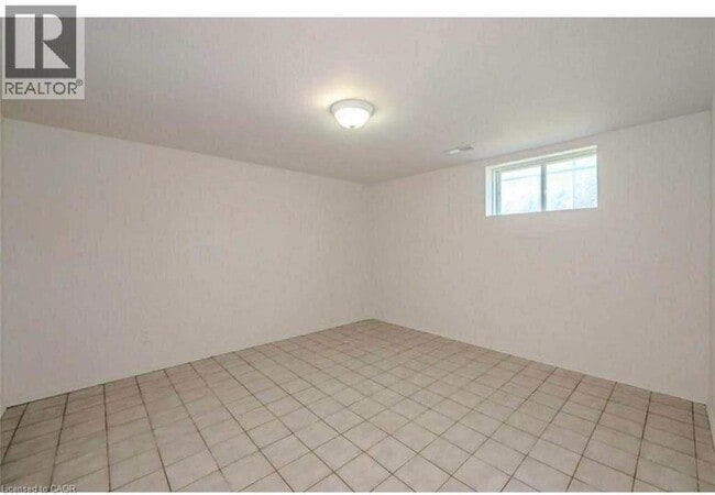 Building Photo - 233 Elizabeth St