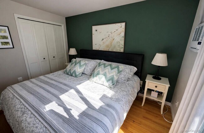 Building Photo - 274 Dune Rd