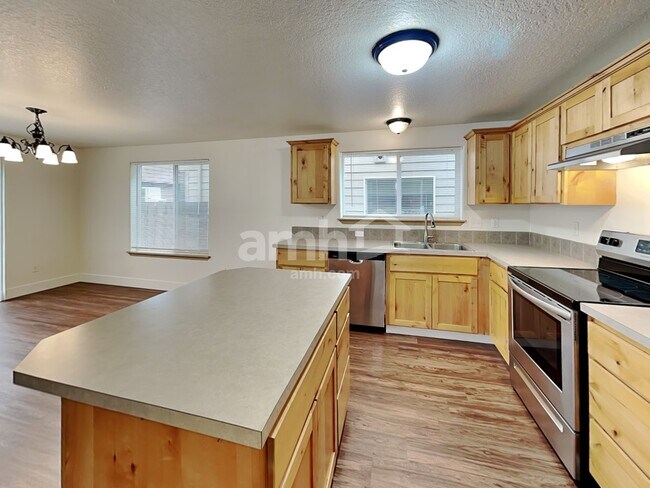 Foto del edificio - 410 Lair Ln