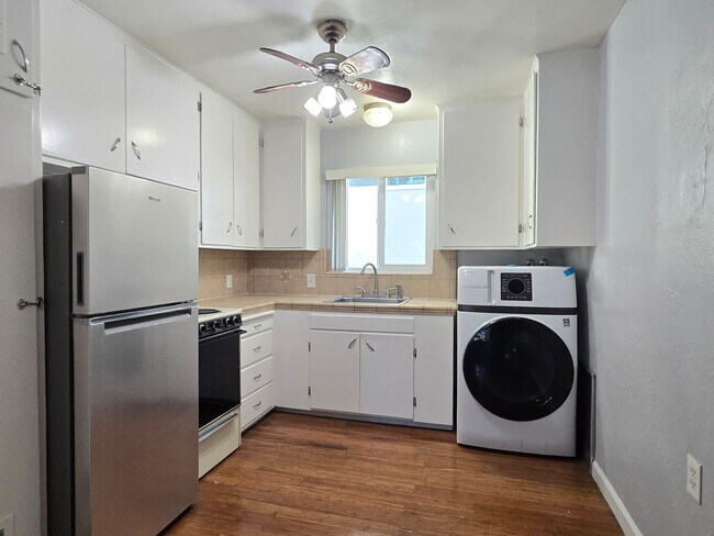 Foto del edificio - 452 S 4th St