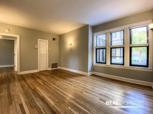 Foto del edificio - 1 bedroom in CHICAGO IL 60613