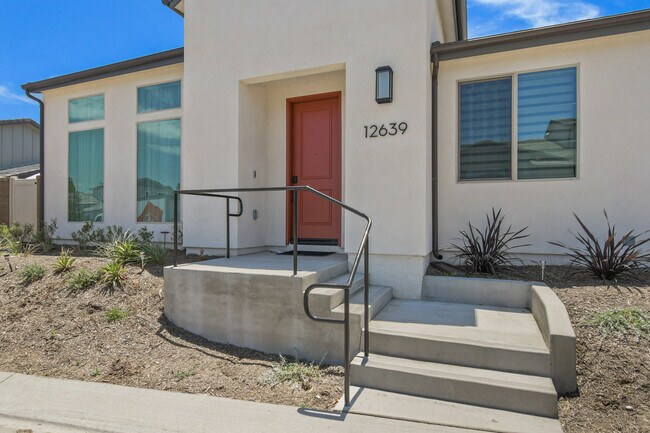 Foto del edificio - 12639 Elizabeth Wy