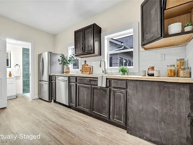 Building Photo - 2160 Fulton Rd