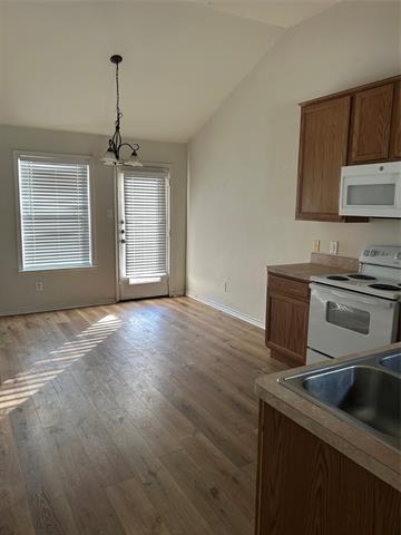 Foto del edificio - 8842 Stewart St