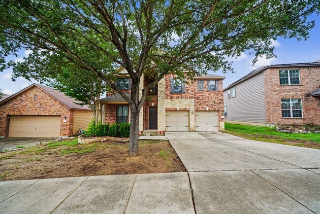 Building Photo - Spacious Live Oak Home Backing to a Greenbelt - Realtor Commission: $500