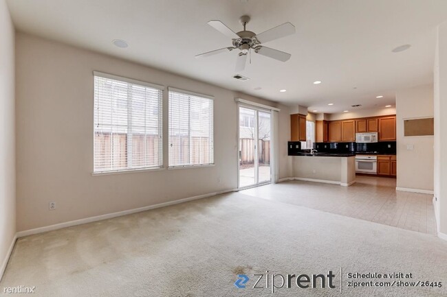Building Photo - 4 br, 2.5 bath House - 34437 Torrey Pine L...