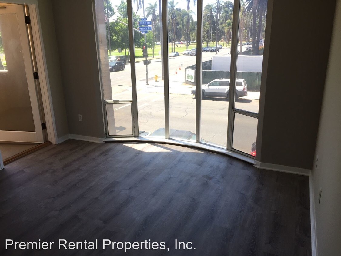 Foto principal - 3004 Sixth Ave
