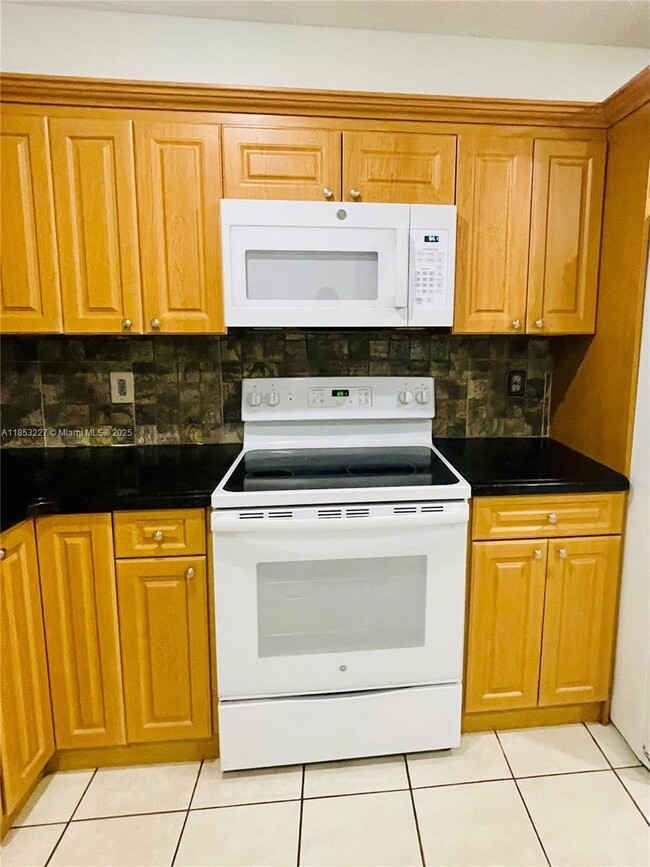 Building Photo - 1503 Veracruz Ln
