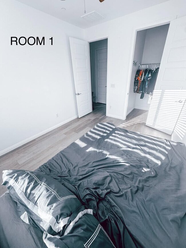 Foto del edificio - 1310 W Orange Blossom Way