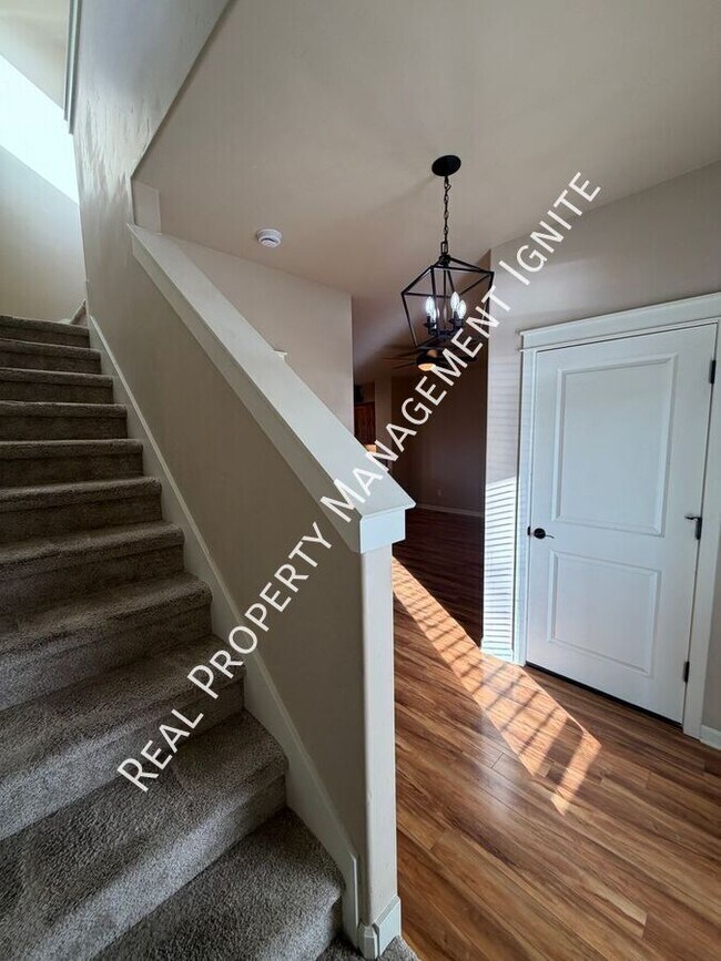 Foto del edificio - 20794 Comet Ln