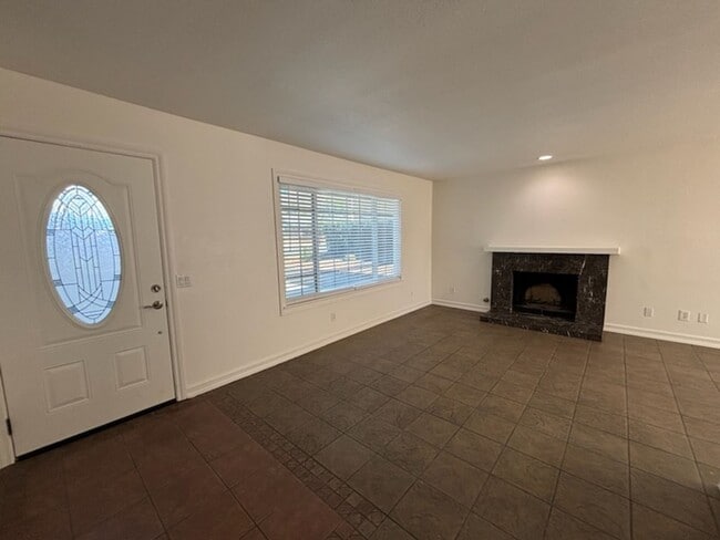 Building Photo - 12094 Coachman Ln