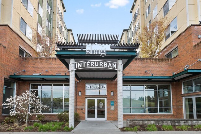 Exterior de la residencia para personas mayores interurbana SHAG - Interurban Senior Living