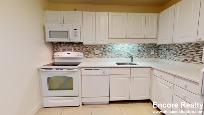 Foto del edificio - 16 Monmouth Ct