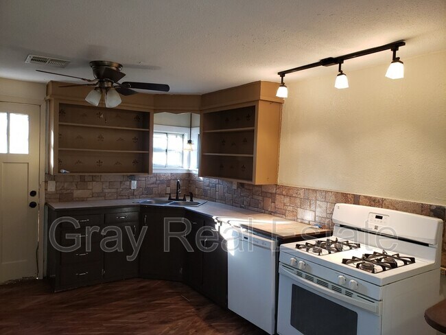 Foto del edificio - 16375 County Rd 3540