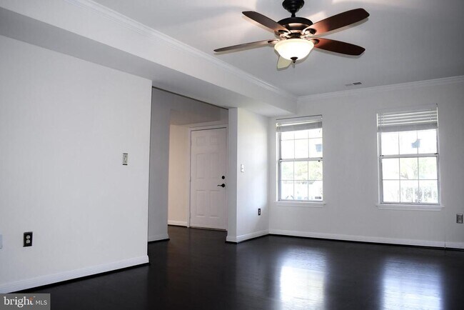 Building Photo - 14160 Rahill Ct