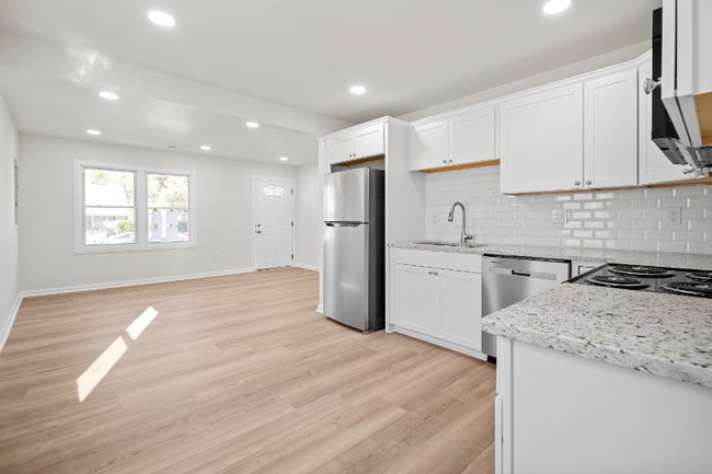 Photo - 1723 Blair St House