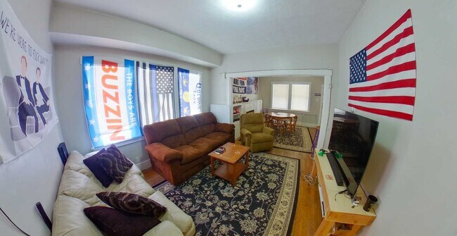 Foto del edificio - 1120 Thurston St