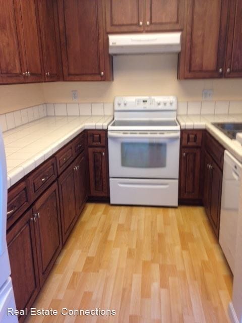 Building Photo - 4 br, 2.5 bath House - 967 La Mesa Terrace...