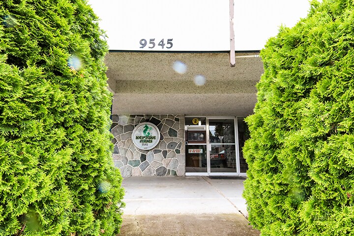 Photo principale - College Manor Mainstreet Apartments