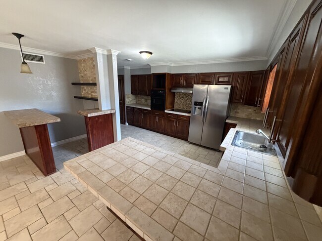 Foto del edificio - 609 S Plains Park Dr