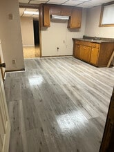 Building Photo - 1327 S 21st St