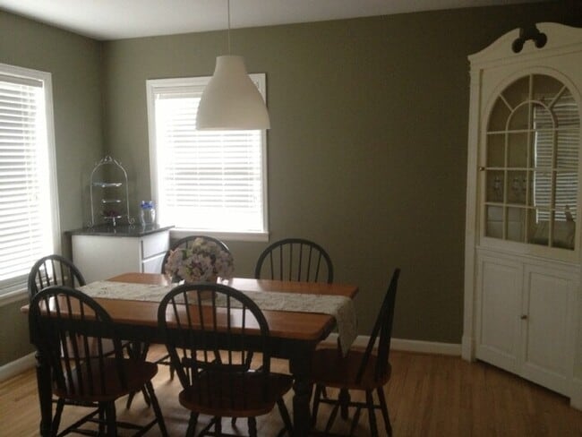 Building Photo - Coming Soon! Beautiful historic home in Sp...