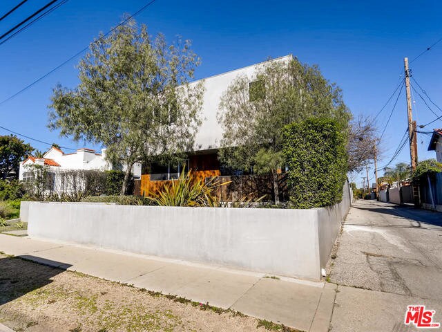 Foto del edificio - 1814 Penmar Ave