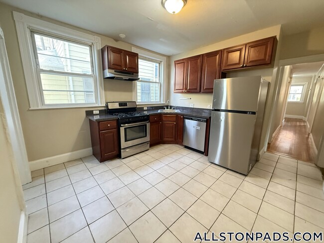 Foto del edificio - 35 Allston St