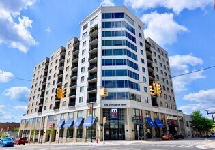 Building Photo - 111 N Ashley St